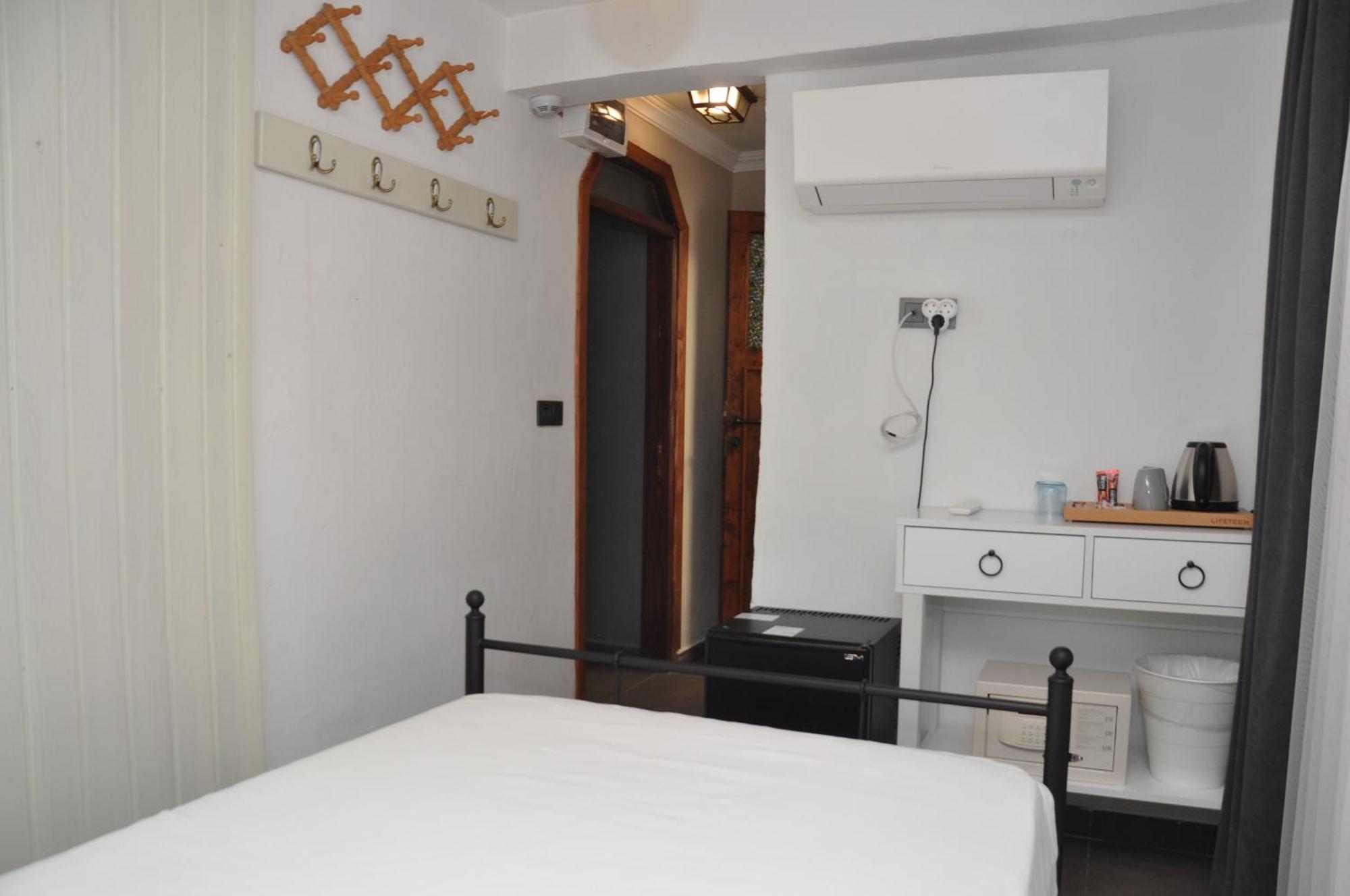 La Casa Carina Butik Otel Antalya Bagian luar foto